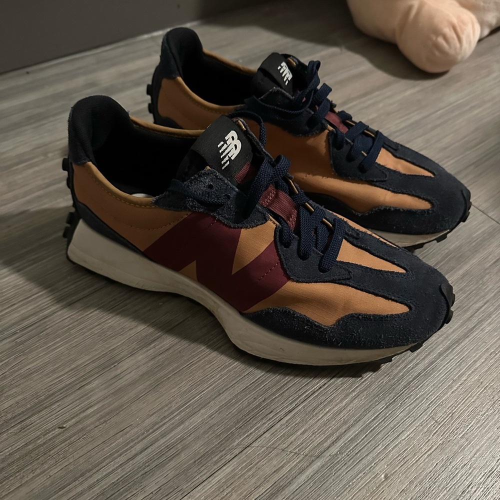 New Balance 327 Unisex Navy/Burnt Orange/Maroon Sneakers